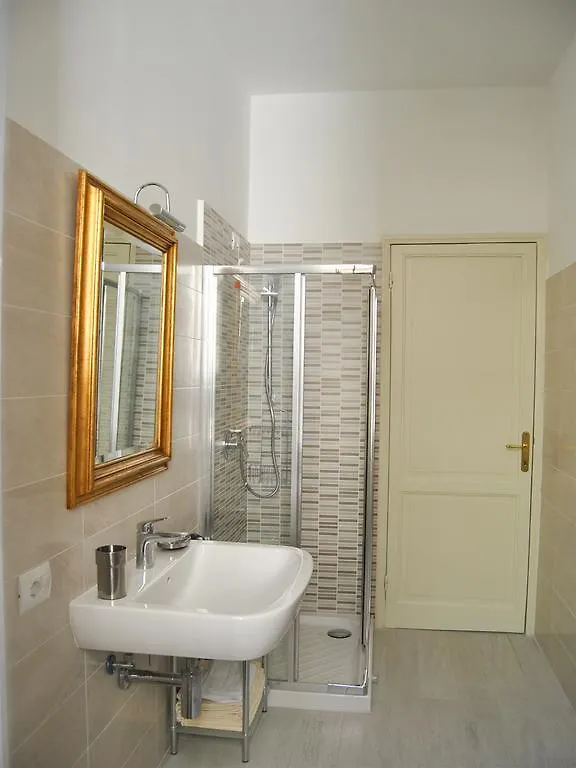 Maison Saint Bon 1 Hotel La Spezia 0*,  Italy